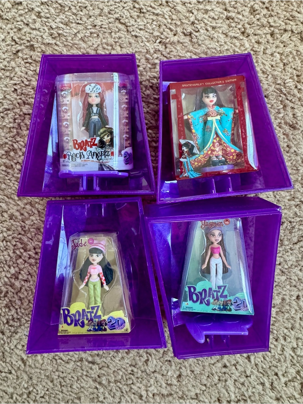 Bratz Flashback Minis Doll Lot (4 Pcs) - Yasmin Jade Roxxi Kumi Tokyo Japan